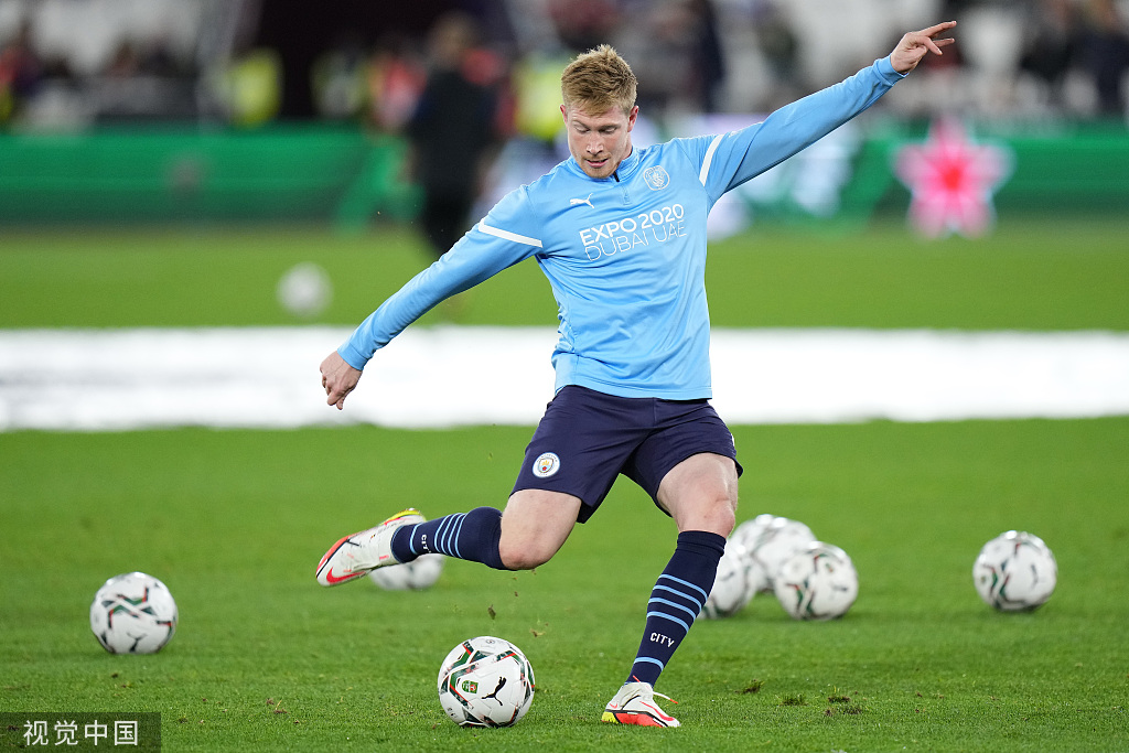 Shams：布克遭遇右腹股沟拉伤，一周后重新接受评估